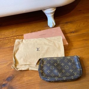 Vintage Louis Vuitton Pochette
